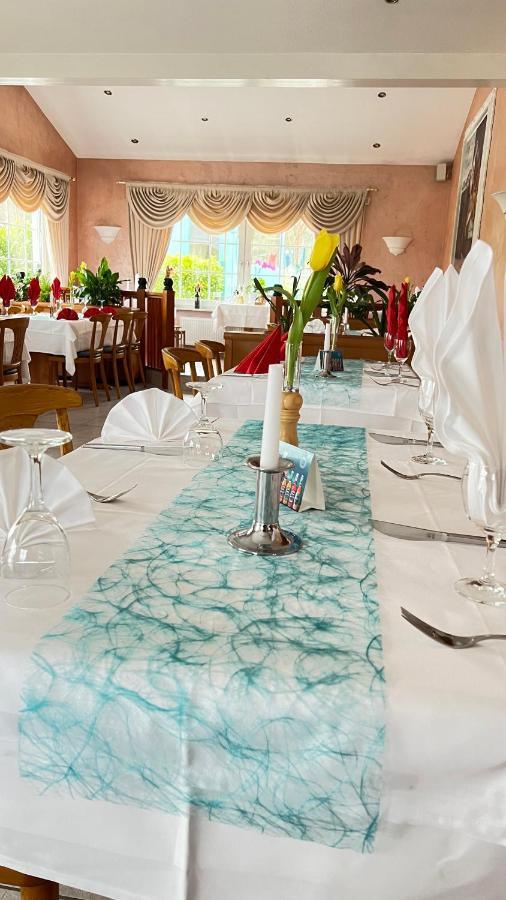 Hotel & Restaurant Am Kirschberg Alten Buseck Eksteriør billede