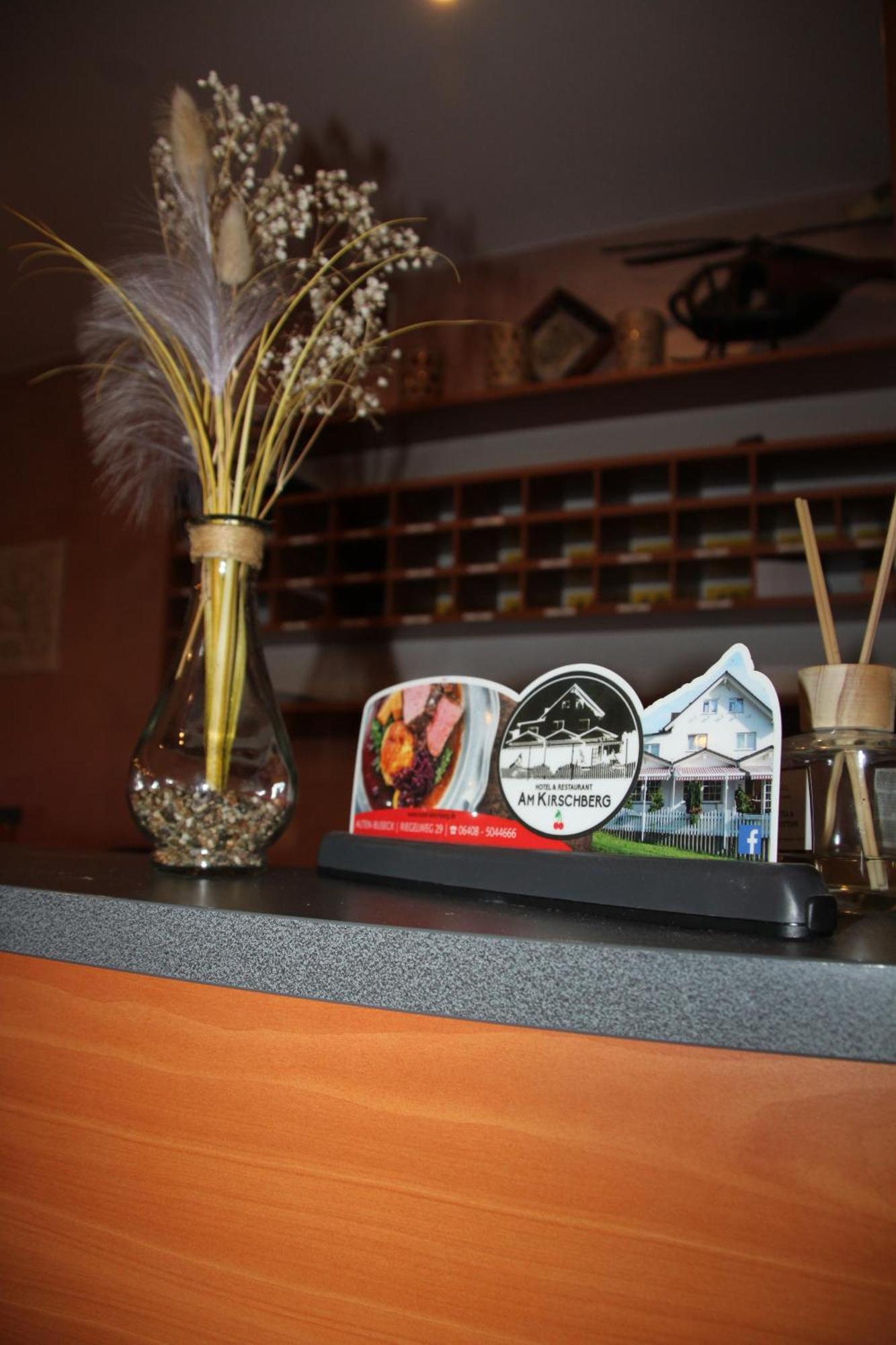 Hotel & Restaurant Am Kirschberg Alten Buseck Eksteriør billede