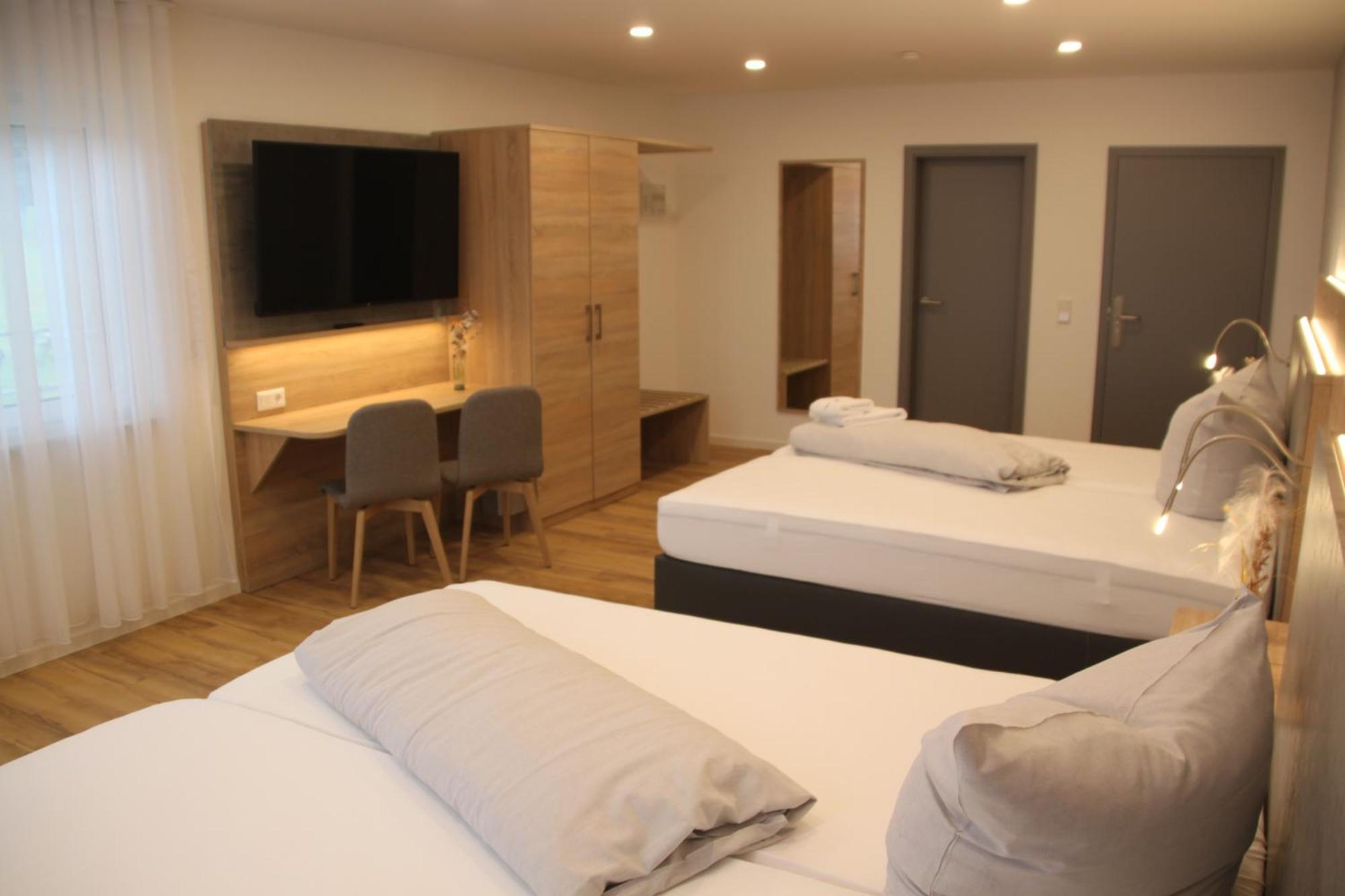 Hotel & Restaurant Am Kirschberg Alten Buseck Eksteriør billede