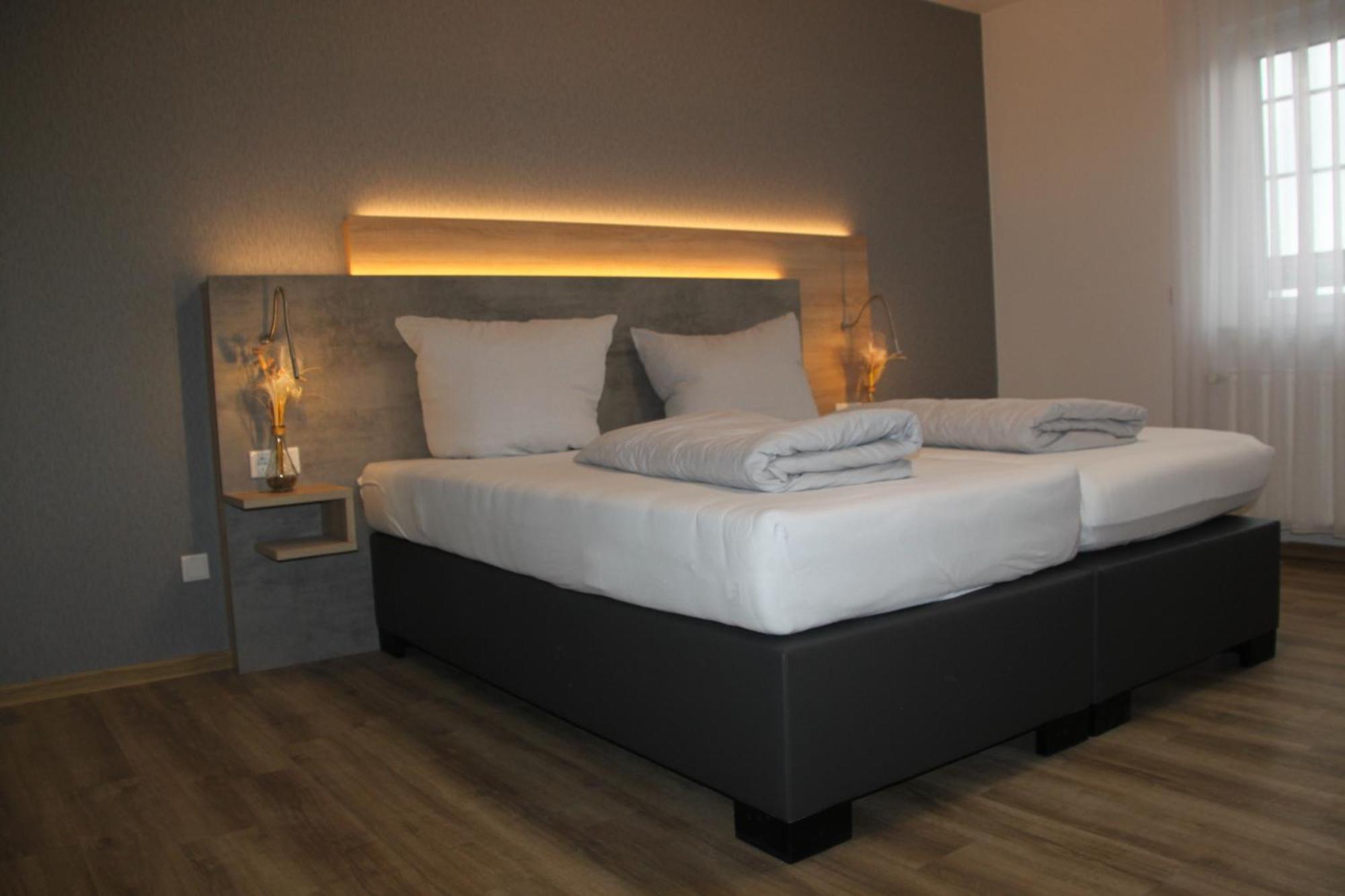 Hotel & Restaurant Am Kirschberg Alten Buseck Eksteriør billede